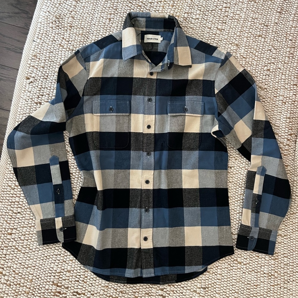 Plaid button down size 38 Small